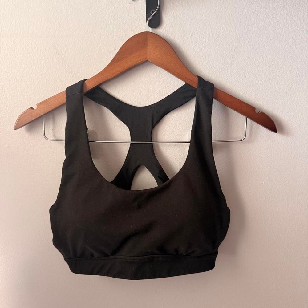 DSG (dicks sporting goods) sports bra size M no padding